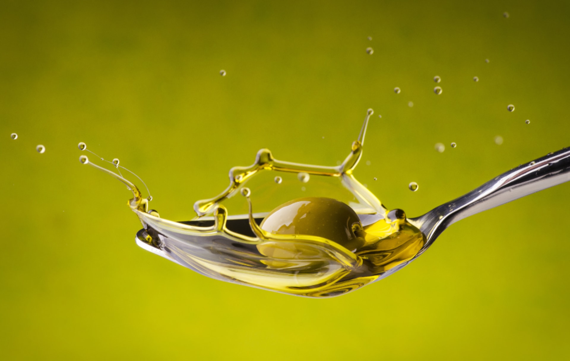 AEB Group technologies and enzymes to optimise the extra virgin olive oil extraction process